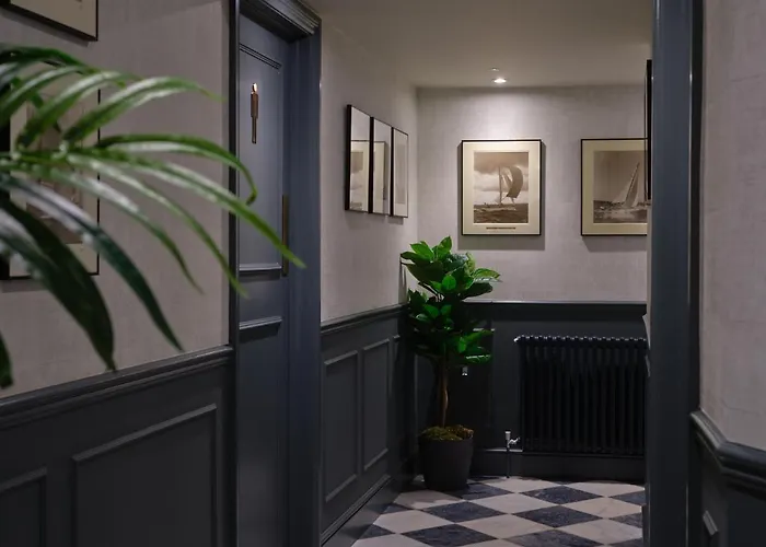 Stanwell House